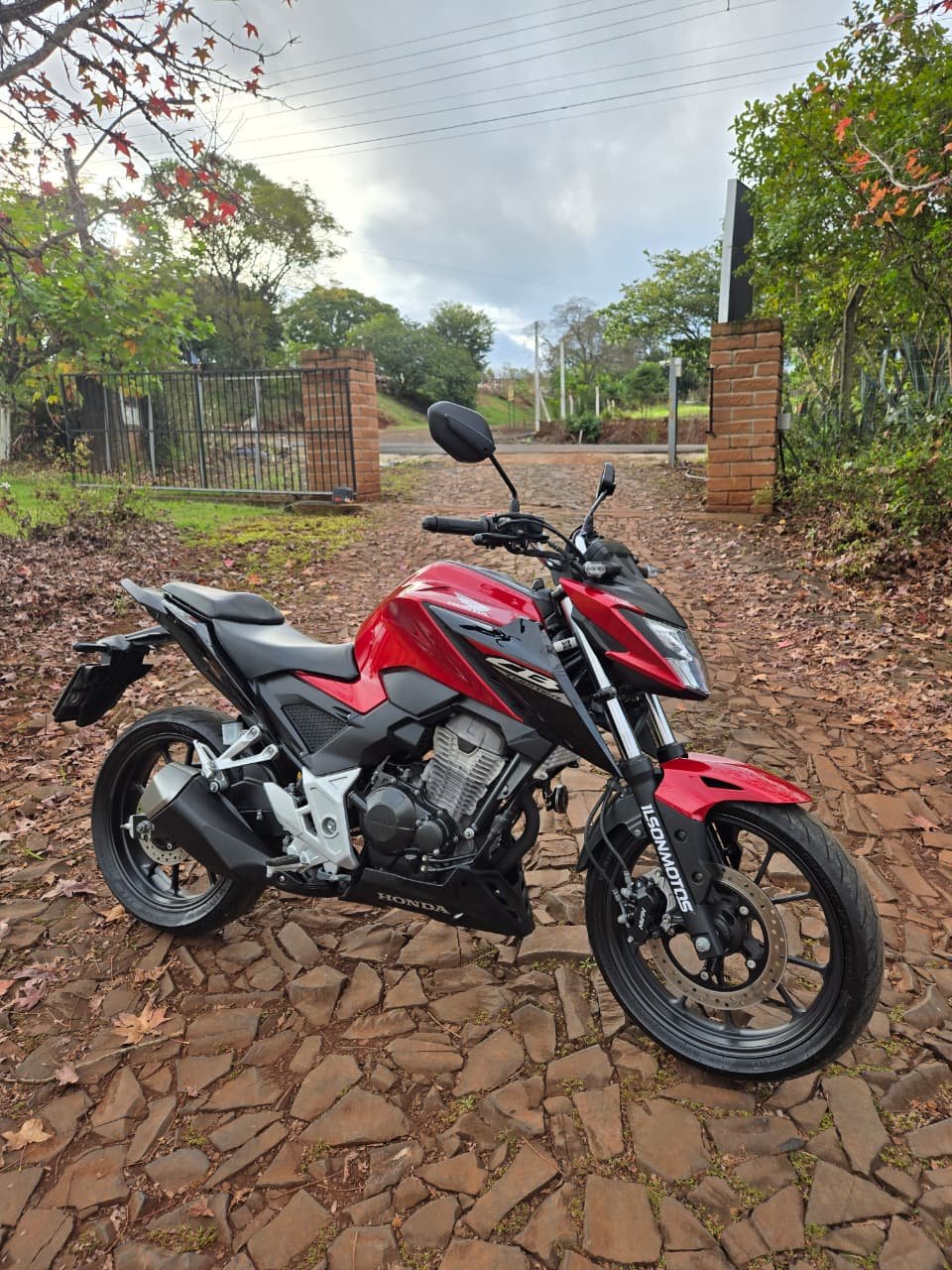 HONDA/CB300F TWISTER CBS ANO 2025 - Imagem 3