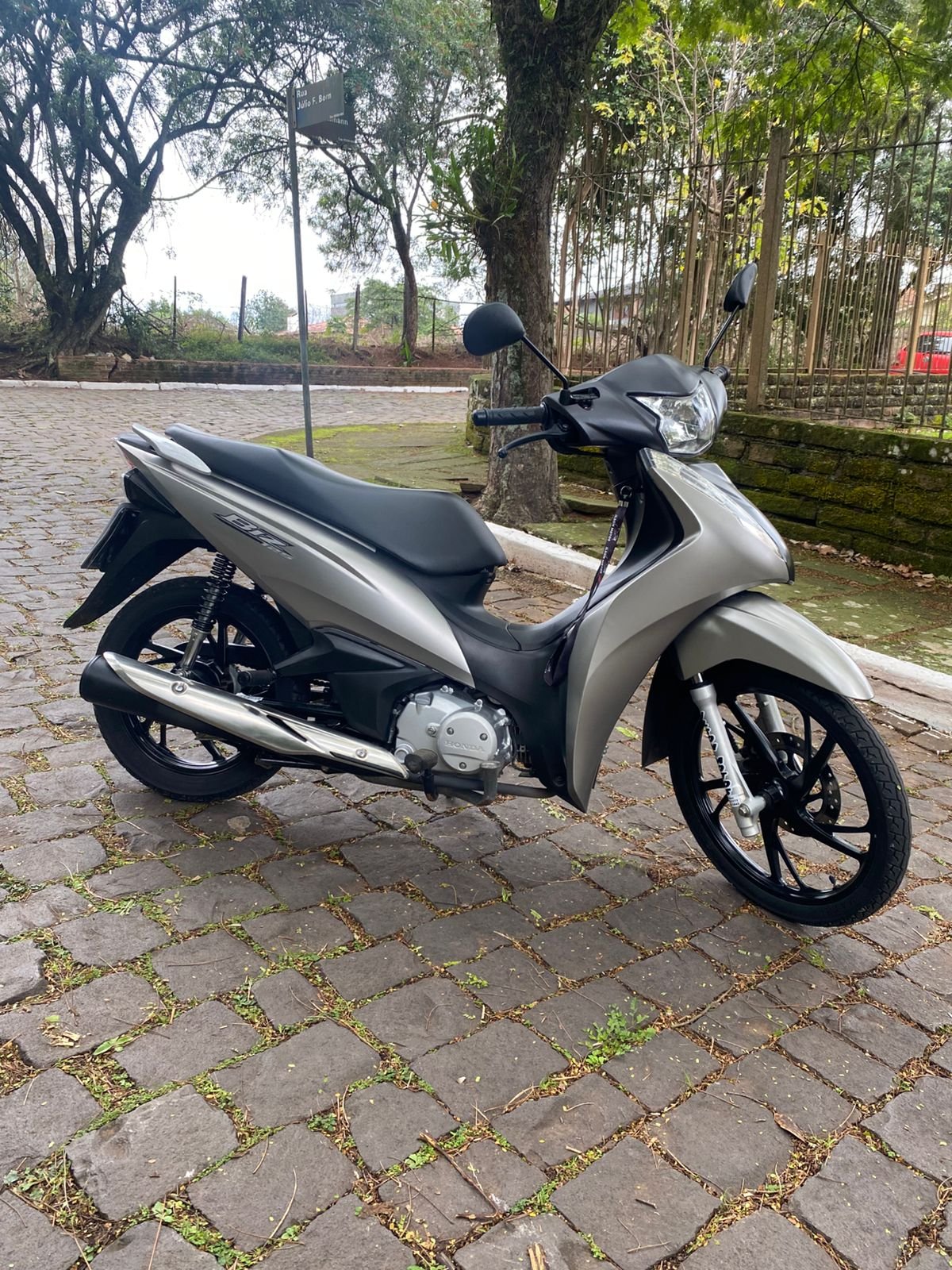 HONDA/BIZ 125 ANO 2023 - Imagem 2
