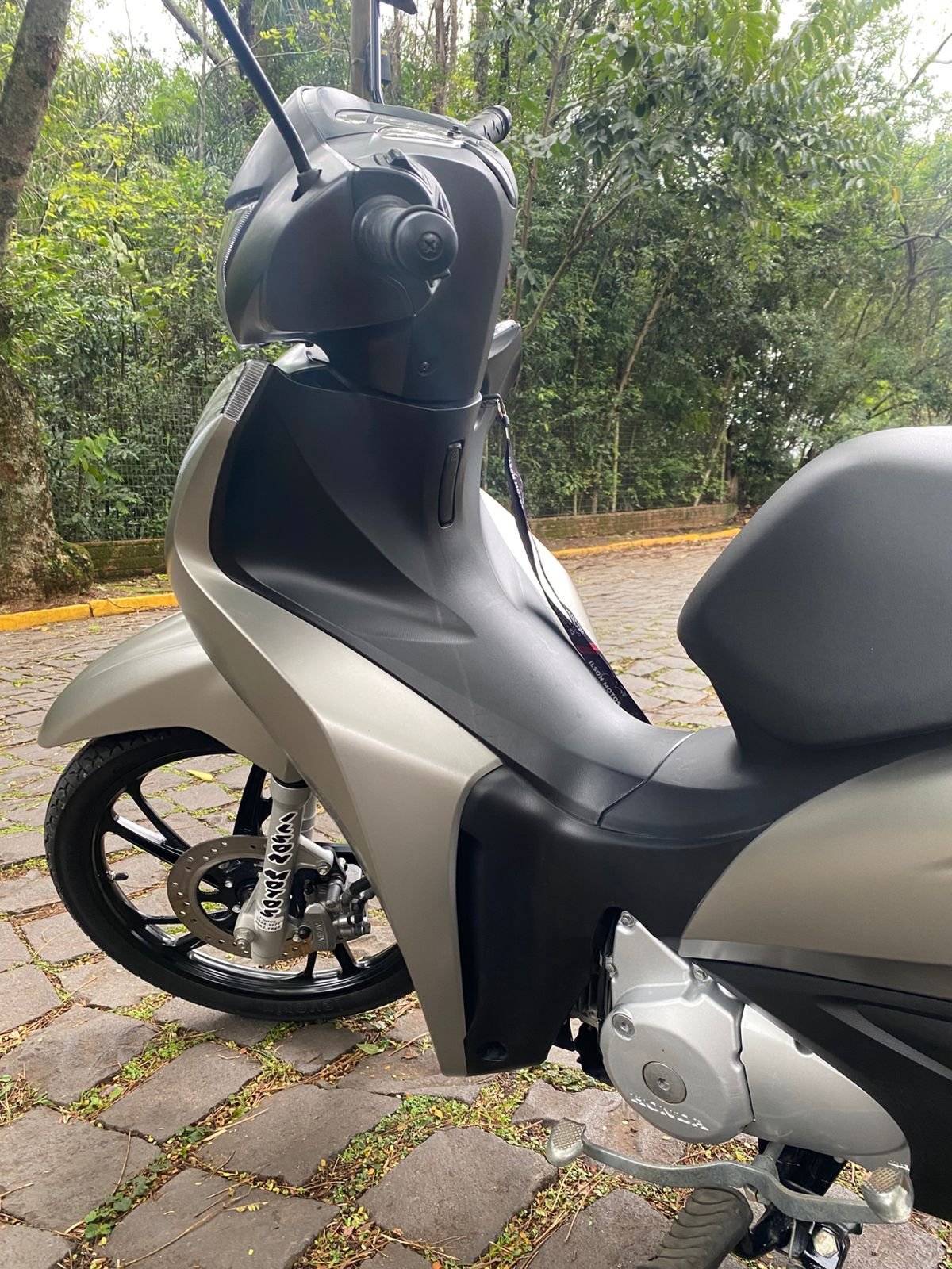 HONDA/BIZ 125 ANO 2023 - Imagem 12